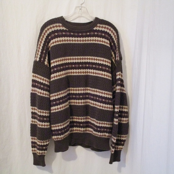 Roundtree & Yorke Other - Rountree & Yorke Striped Sweater Roundtree & Yorke Other - Rountree & Yorke Striped Sweater